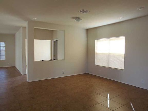 3rd image of 4113 Orchid Ave