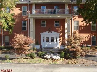14471 Bantry Ln APT 7, Chesterfield, MO 63017