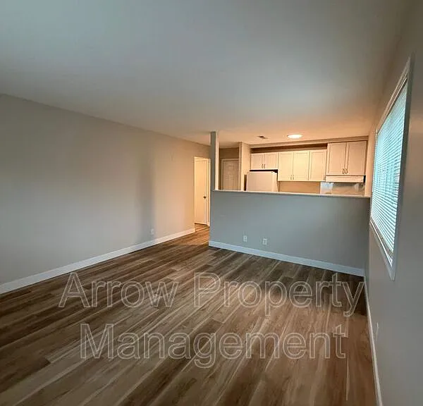 2119 Arbor St #203 — Photo 5