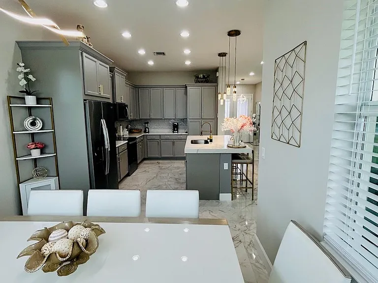 14999 Goldspar Ct — Photo 10