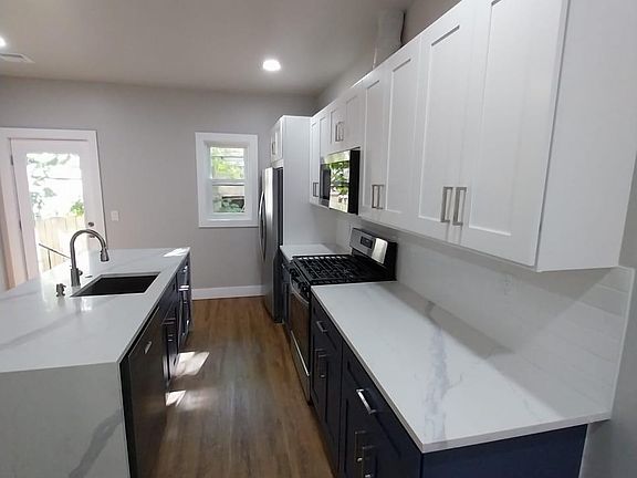 5th image of 2728 Latona St #1
