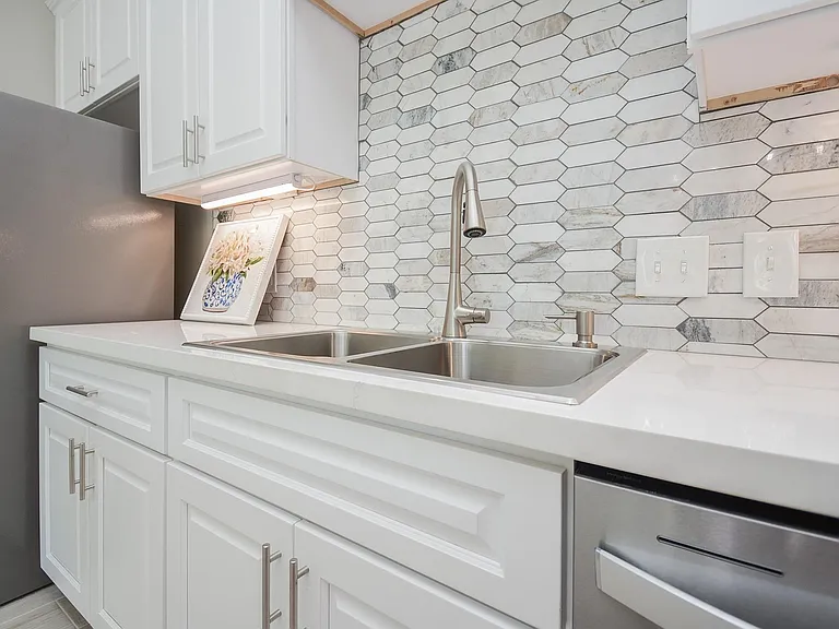 147 S 66th St — Photo 15