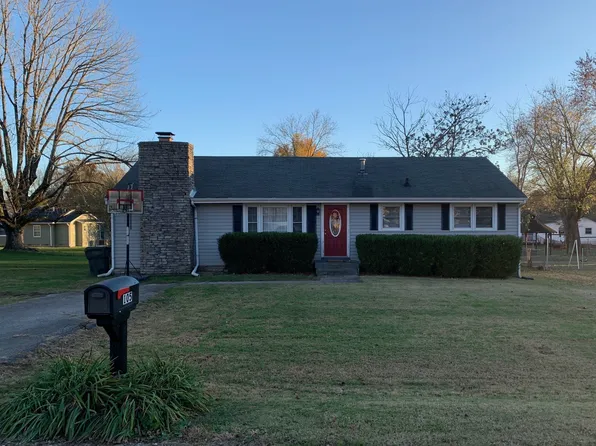 105 Martha Ave, Dickson, TN 37055