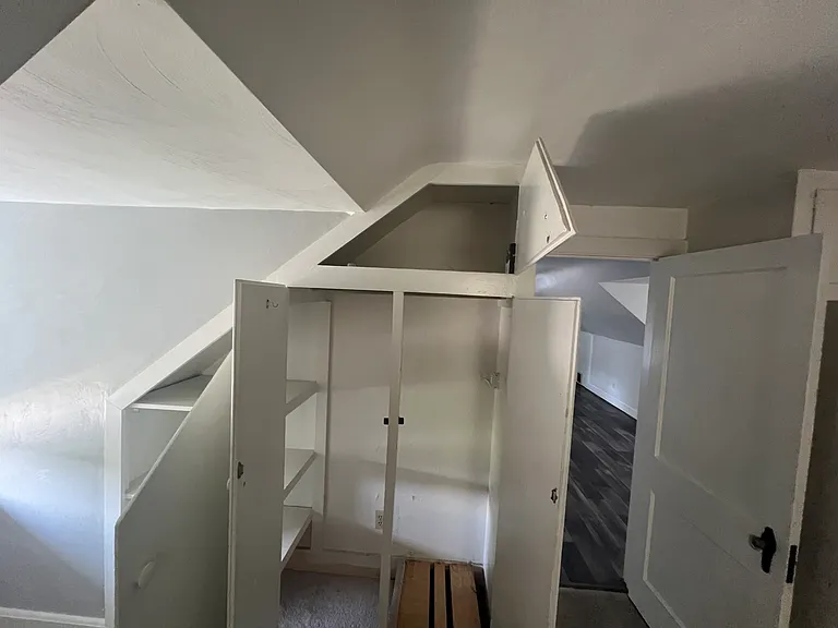 104 Dumont Ave #2 — Photo 20