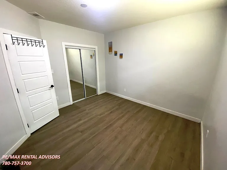 2443 15th Ave NW #BASEMENT — Photo 16