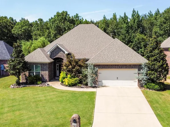 309 Corondelet Ln, North Little Rock, AR 72113