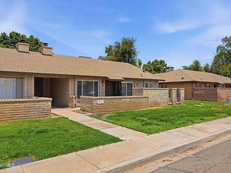 126 W Loma Vista Dr #101 — Photo 25