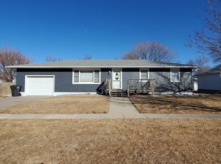 625 2nd St, Hampton, NE 68843