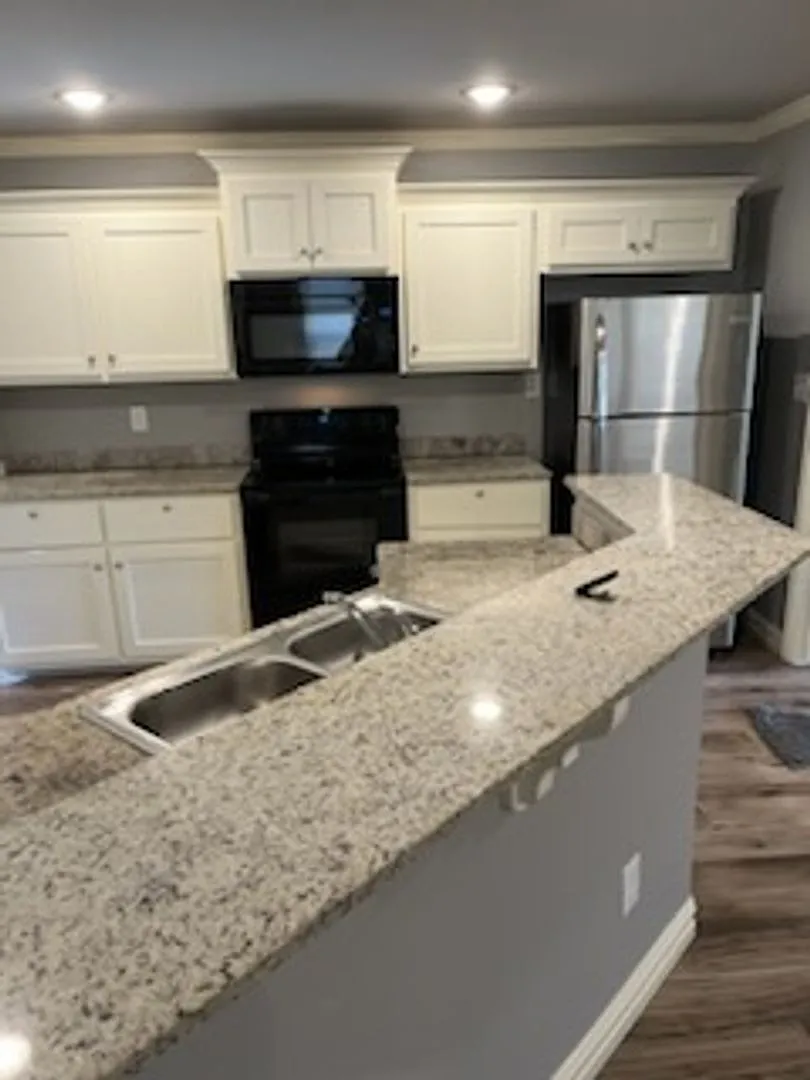 3 bedroom Duplex — Photo 2