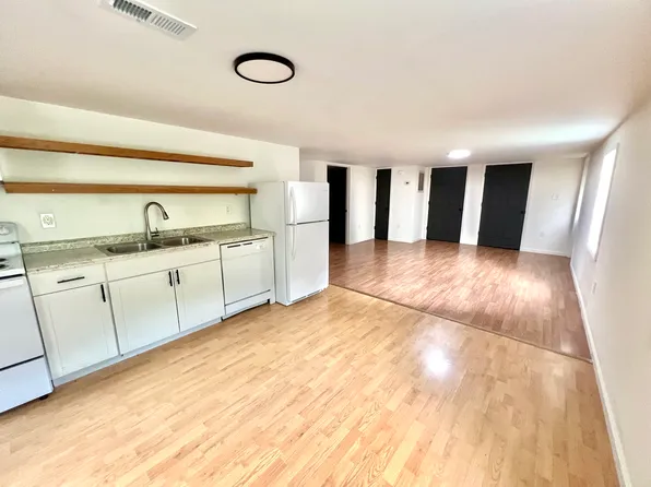 1233 Collins Hwy #1, Pikeville, KY 41501