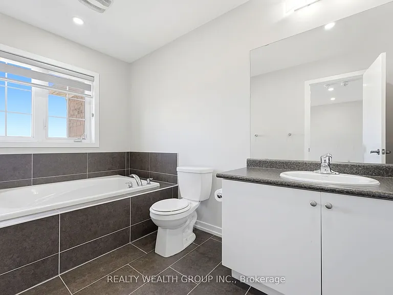 112 Golden Springs Dr — Photo 15