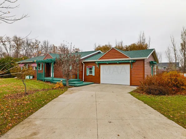 203 Elm St, Hickson, ND 58047