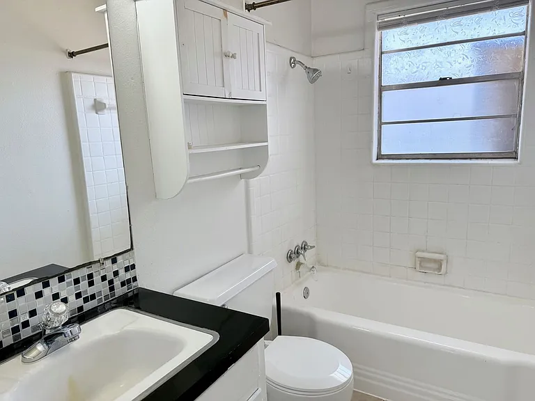 500 Stinson St #54 — Photo 6
