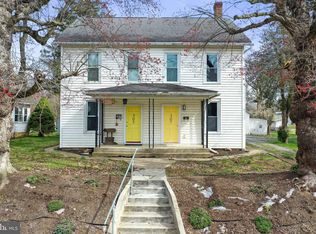 305/307 S Park Ave, Mercersburg, PA 17236