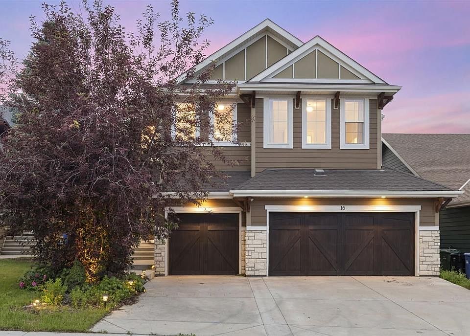 1st image of 16 Auburn Sound Cres SE