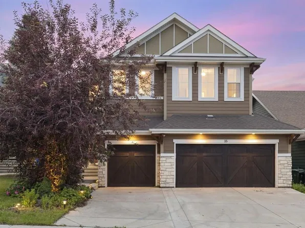 16 Auburn Sound Cres SE, Calgary, AB T3M 0E2