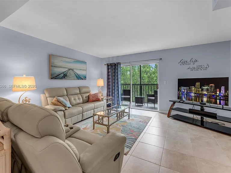 87465 Old Hwy #209 — Photo 4