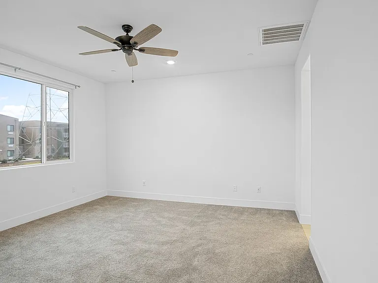 2455-00 Explorador Dr — Photo 24