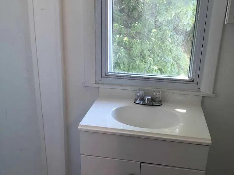 39 Silver St — Photo 2