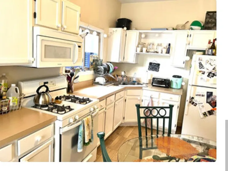 1847 W Byron St — Photo 6