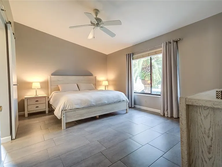 600 Carriage House Ln #201 — Photo 10