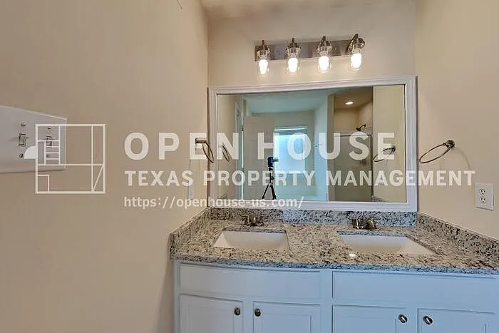 5018 Woodland Meadows Ln — Photo 8