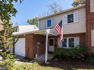 939 Dogwood Ln, Collegeville, PA 19426