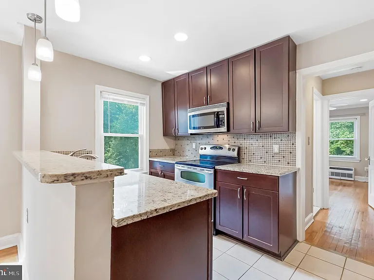 7300 Flower Ave #3 — Photo 8