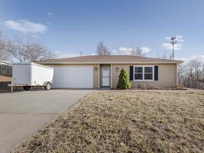 402 Clydesdale Dr, Ogden, KS, 66517