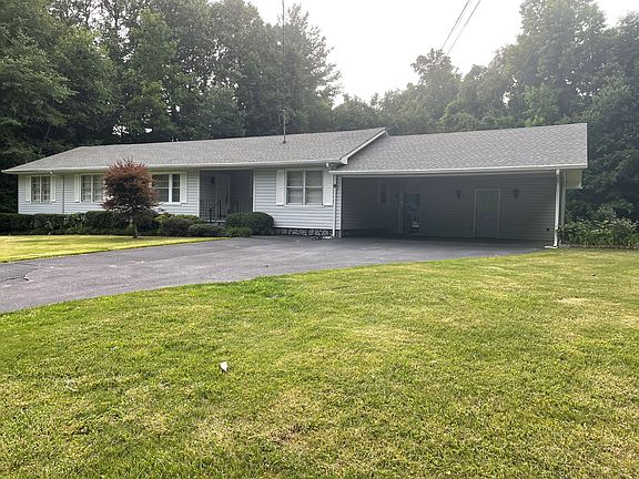 3rd image of 860 White Oak Dr