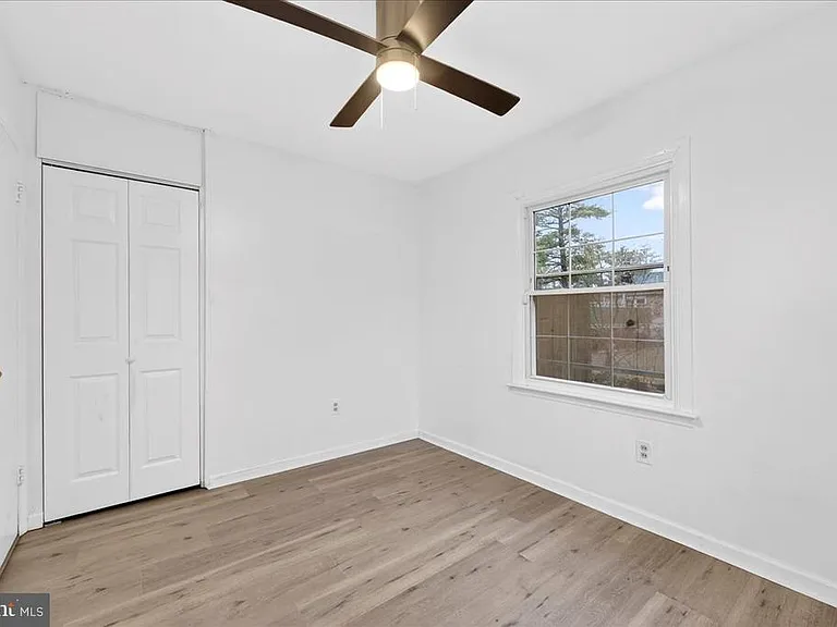 6 Sherwood Ln — Photo 8