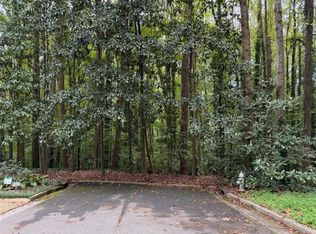 1095 Nawench Dr NW, Atlanta, GA 30327