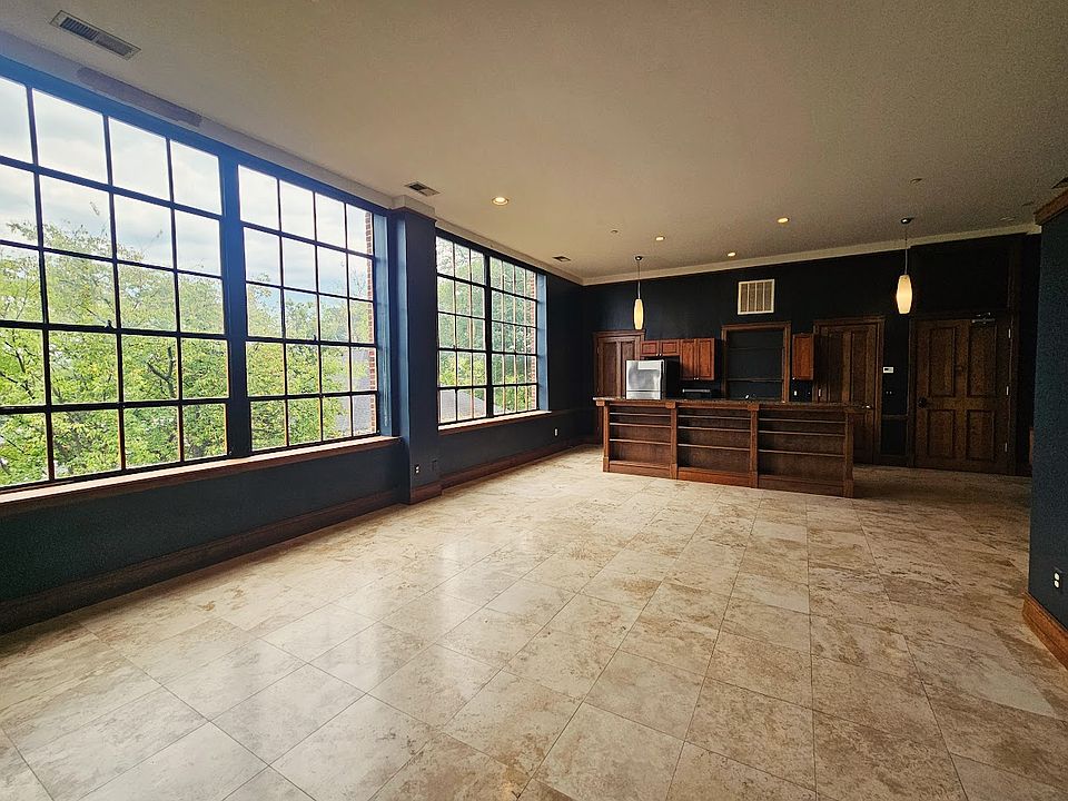 1st image of 1000 E Martin Luther King Blvd #305