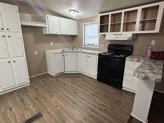 3rd image of 3351 Denmark Rd