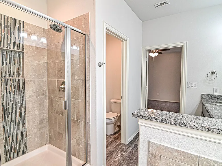 1219 Santa Clara Dr — Photo 7