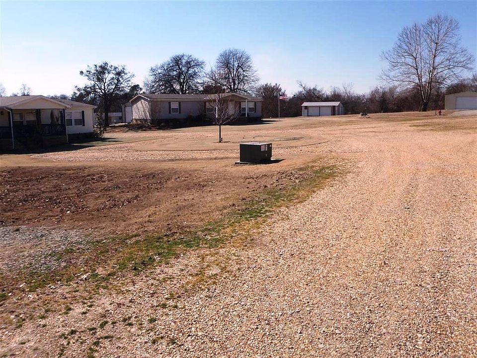 2nd image of 4 Highland Cove