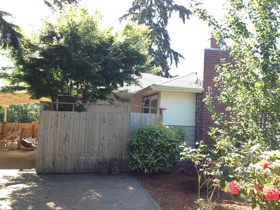 2nd image of 1057 NE 90th St
