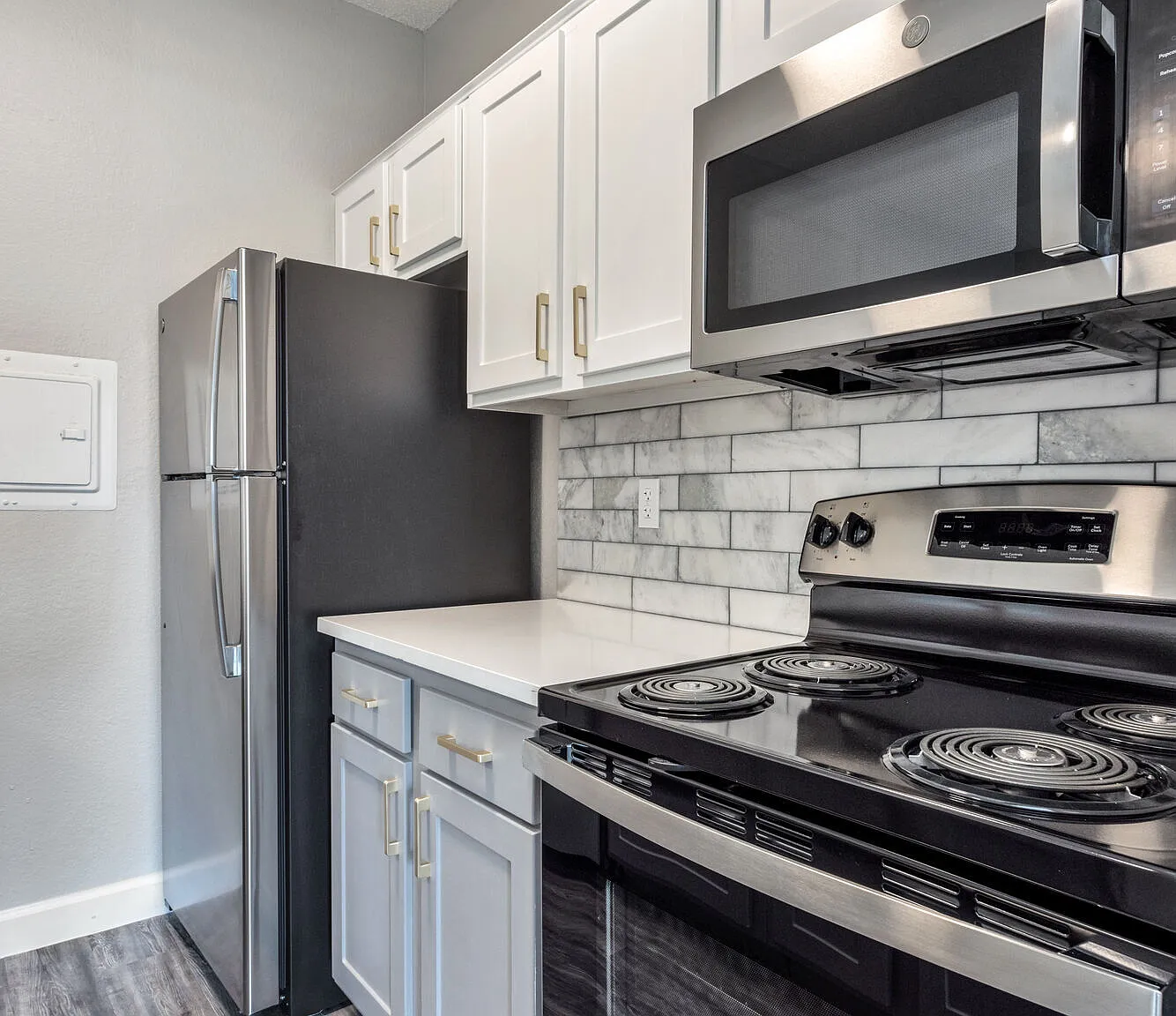 Ashton Oaks Apartments — Photo 2