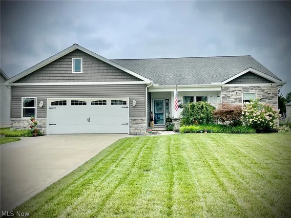 13171 Barrington Dr, Grafton, OH 44044