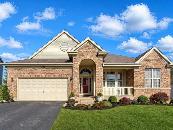 1255 Waterfront Ln, Hampshire, IL 60140