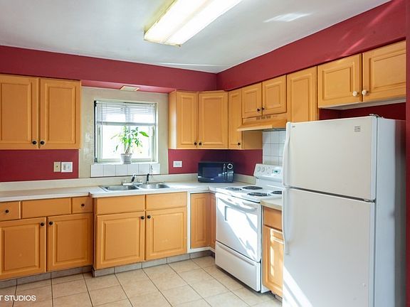 2nd image of 34 S 19th Ave APT 2W