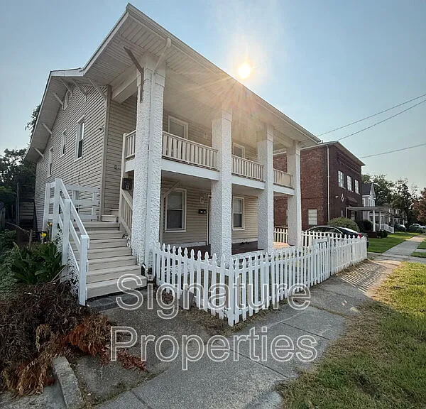180 W Balview Ave #B — Photo 1