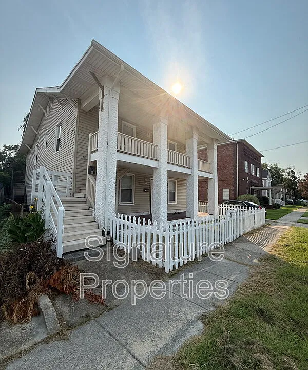 180 W Balview Ave #B