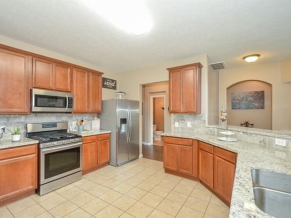 4th image of 7202 Highland Oak Ct