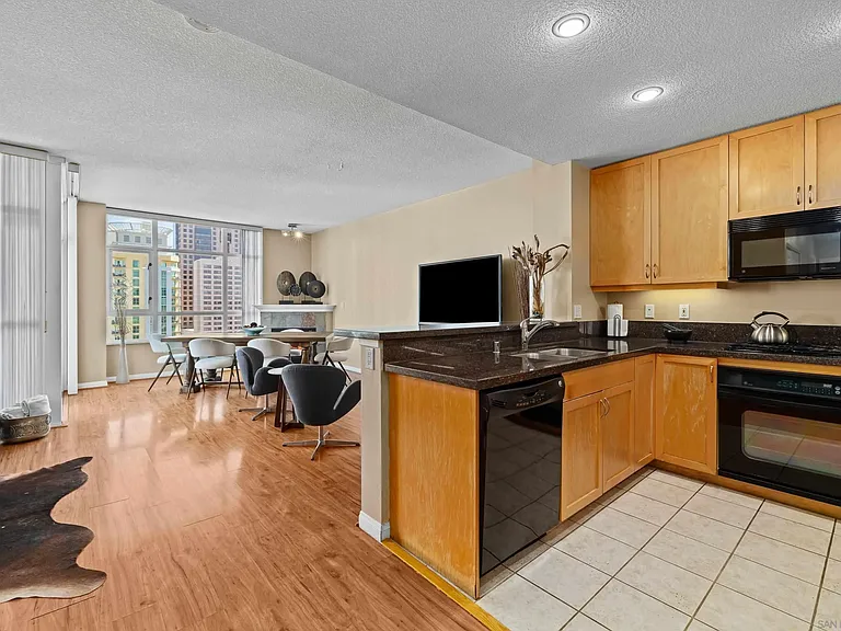 850 Beech St #1603 — Photo 11