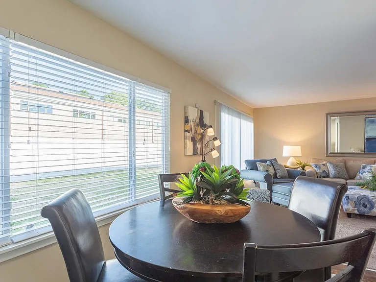 Grand Lake Townhomes