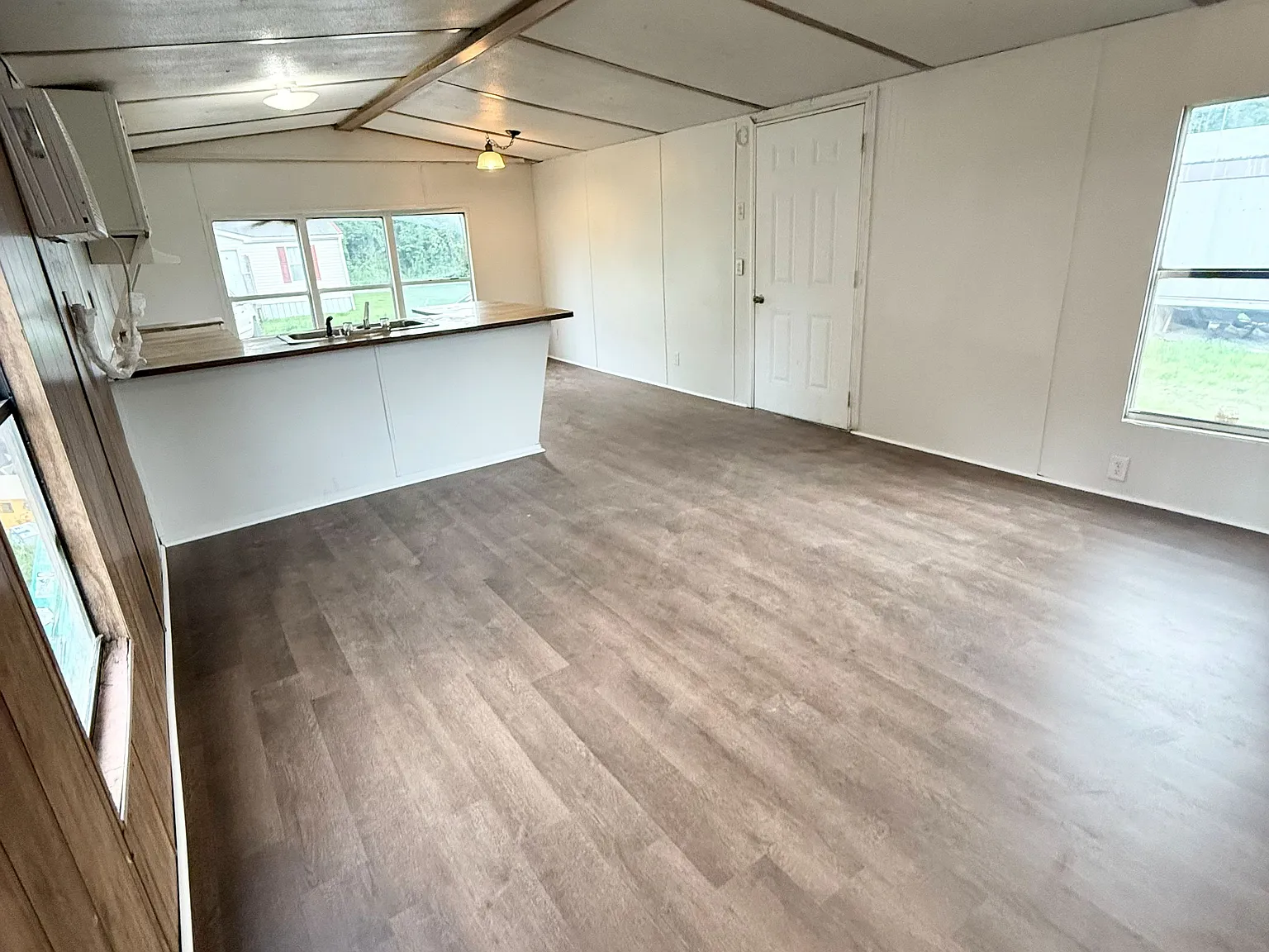 2 bed, 800 sqft, $850 — Photo 2