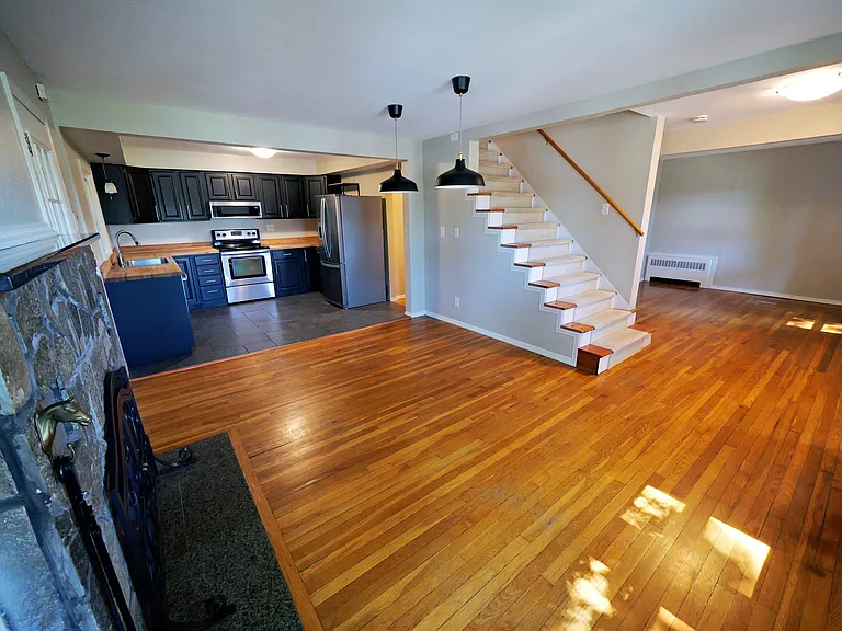 1026 Springfield St #1 — Photo 12