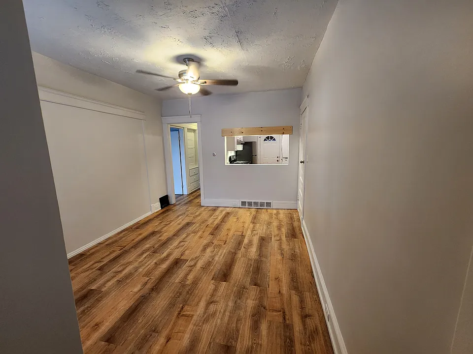 8511 Lake Ave #8511