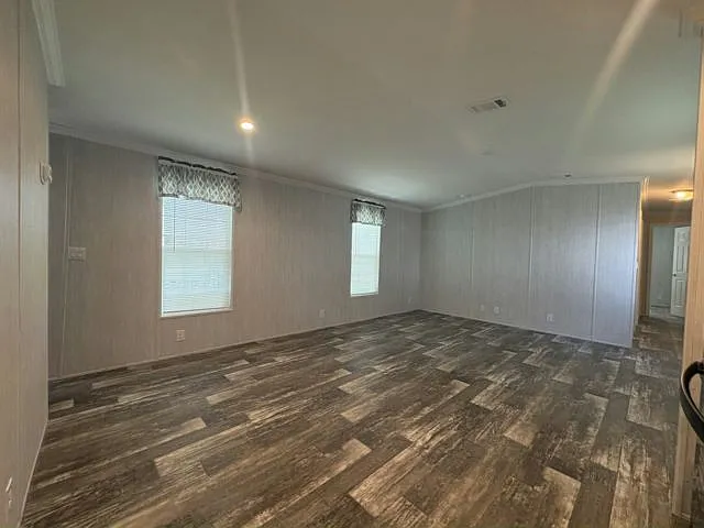 12840 Seminole Blvd #5 — Photo 2